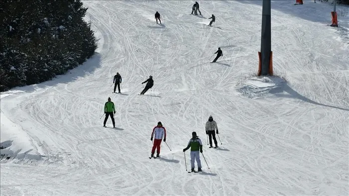 Sömestir tatiliyle birlikte kış turizmi başladı! Bursa Uludağ'da 500 TL'ye satılan çorbanın fiyatı gündem oldu-3