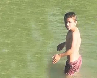 Top peşinde akıntıya kapıldı