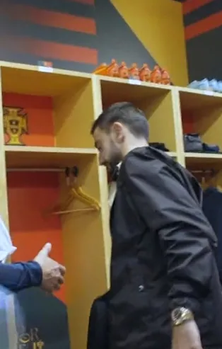 Ronaldo gazetecileri hem şaşırttı hem de tepki gösterdi! Gündeme bomba gibi düşen Fernandes görüntülerini açıkladı