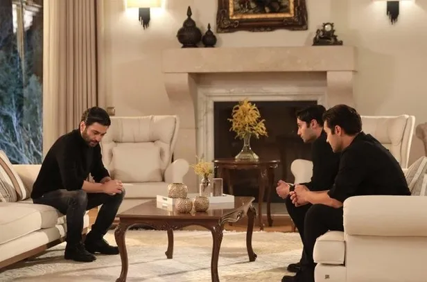 edhonun-yildizi-oktay-kaynarca-paylasti-sosyal-medya-yikildi-yeni-sezonu-icin-mujdeli-haber-1597522512613.jpg EDHO yeni sezon için heyecanlandıran paylaşım! Oktay Kaynarca paylaştı sosyal medya yıkıldı-5