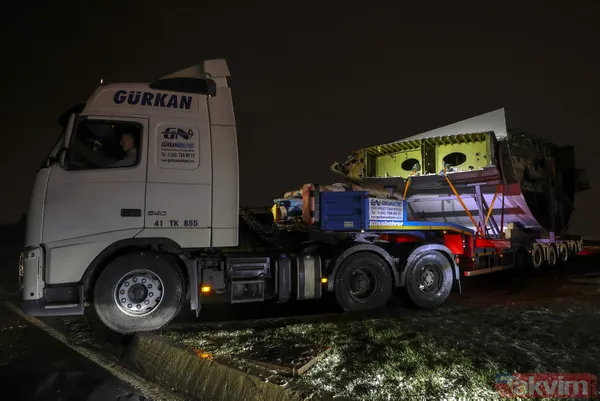 İstanbul trafiğinde uçak! Yurt dışına satılan Airbus A-300 12 parçaya bölünerek Atatürk Havalimanı'ndan Ambarlı Limanı'na taşındı - 10
