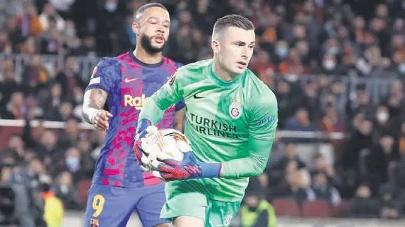 4-yil-amator-takimda-top-oynayan-clauss-fransa-milli-takimina-cagirilinca-gozyaslarina-hakim-olamadi-1648249163737.jpeg 4 yıl amatör takımda top oynayan Clauss Fransa Milli takımına çağırılınca gözyaşlarına hakim olamadı-8