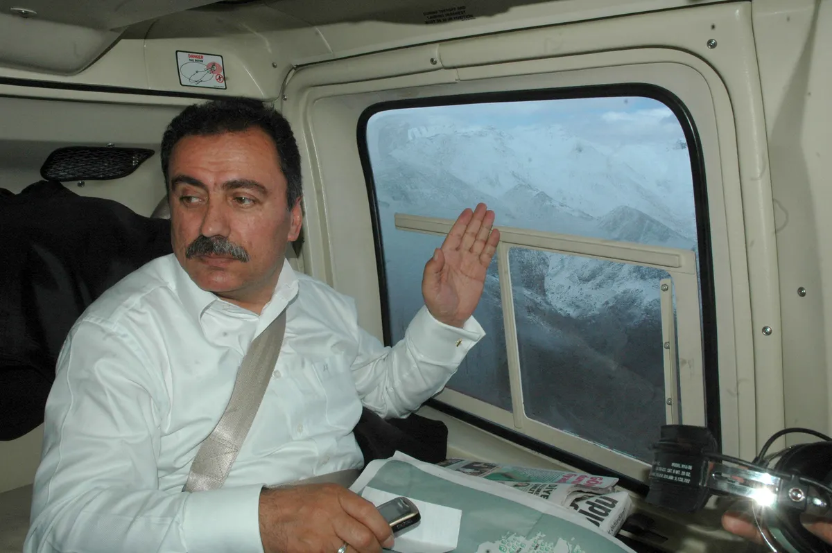 muhsin-yazicioglu-sorusturmasinda-kan-donduran-itiraflar-1784454604037.jpg Muhsin Yazıcıoğlu soruşturmasında kan donduran itiraflar... Cihazlar söküldü ekipler engellendi! Talimat Gülen'den-8