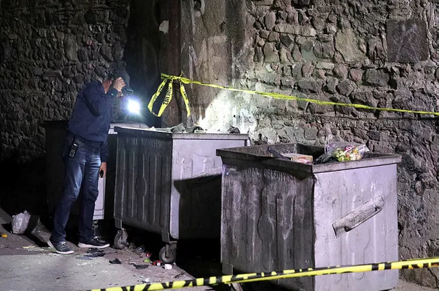 İzmir'de çöp konteynerinde patlama