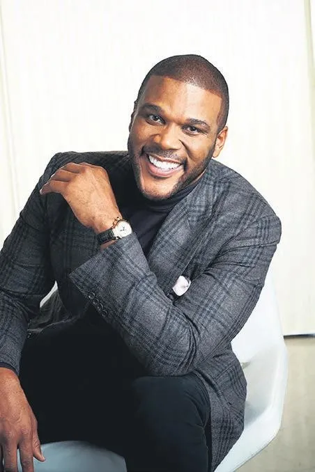 Prens Harry ve Meghan Markle'a malikanesini verdi tüm masraflarını üstlendi: Tyler Perry Buckingham Sarayı'nı karıştırdı-3