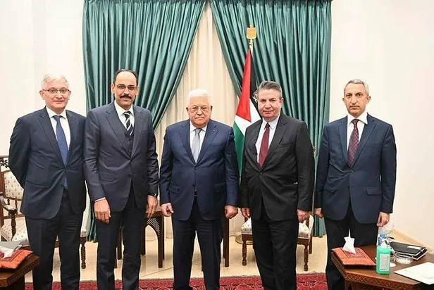 cumhurbaskanligi-sozcusu-ibrahim-kalindan-israil-ve-filistin-ziyaretine-iliskin-aciklama-1645126699392.jpeg Cumhurbaşkanlığı Sözcüsü İbrahim Kalın'dan Filistin ve İsrail ziyaretine ilişkin açıklama-3