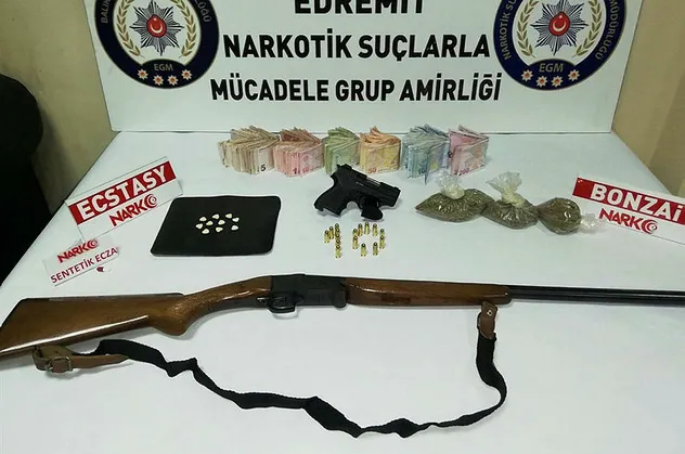 Balıkesir Edremit'te uyuşturucu operasyonu!