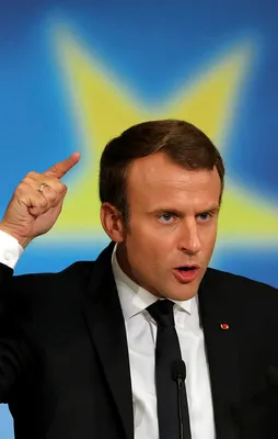 Macron'dan AB'ye sert eleştiri