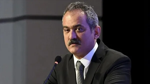 son-dakika-milli-egitim-bakani-mahmut-ozer-secimin-ertesi-gunu-egitim-ogretime-1-gun-ara-verecegiz-1683451413300.jpeg