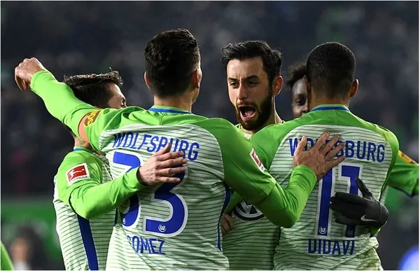 son-dakika-trabzonspor-yunus-malli-ile-yollarini-ayirdi-1658933543167.jpg