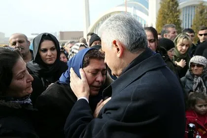 Başbakan Yıldırım El Bab şehidinin cenazesine katıldı