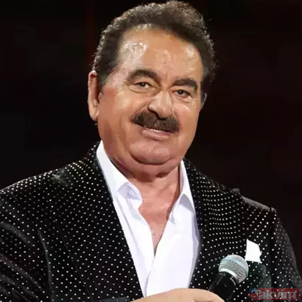 Kendisine Kötülük Ettiklerini Belirttiği Üç Kişiyle Eski Tarihli Bir Fotoğrafını Yayınlayan Tatlıses, Paylaşımına Düştüğü Notla Kısa Sürede Gündem Oldu.