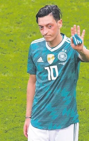 Mesut geri dönmeyecek