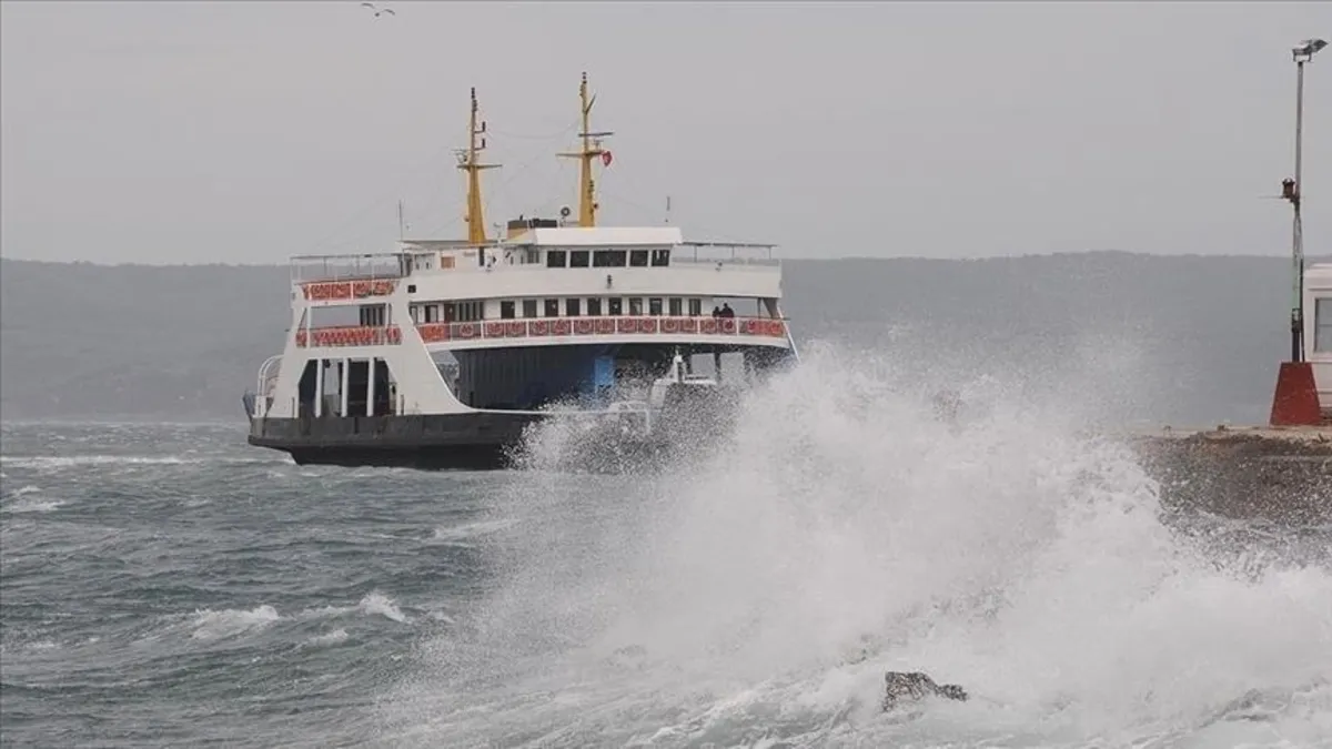 Gökçeada'da feribot seferi iptali