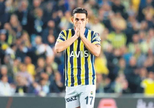 kadikoyde-dev-kapisma-fenerbahce-ile-trabzonspor-kozlarini-paylasacak-1684367115820.jpeg Kadıköy’de dev kapışma: Fenerbahçe ile Trabzonspor kozlarını paylaşacak!-8