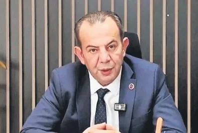 CHP’de ‘haddini aşma’ kavgası