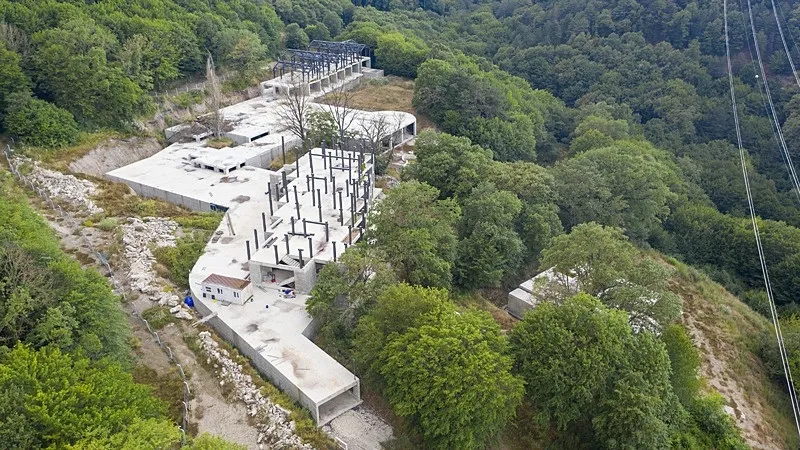 grand-kartal-faciasinin-ardindan-yeni-gelisme-1785266071000.jpeg Grand Kartal faciasının ardından yeni gelişme! Halit Ergül'ün ruhsatsız lojmanı yıkıldı-5