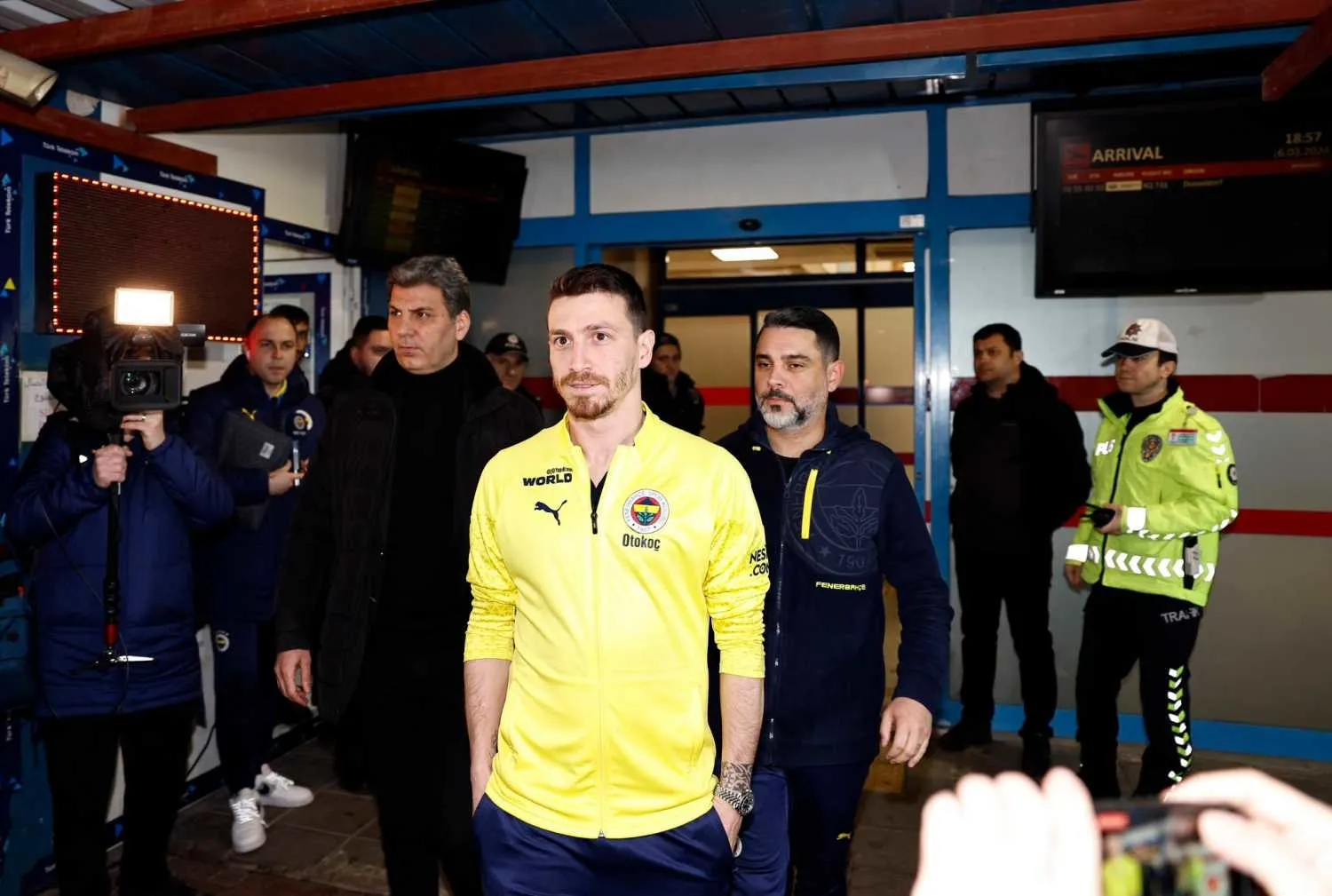 Mert Hakan Yandaş’a iki talip birden