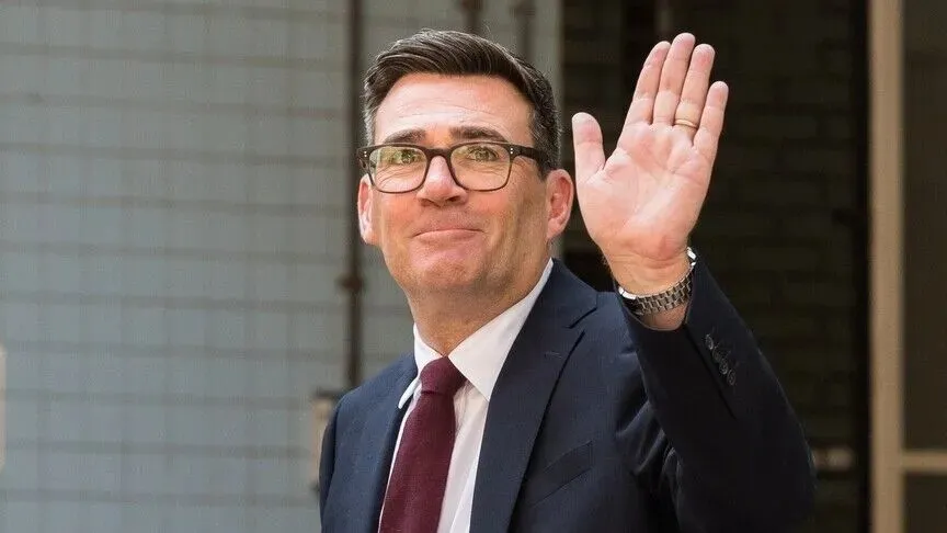 baskan-erdogan-birlesik-krallik-basbakani-andy-burnham-ile-gorustu-1786992813530.jpeg Gündem Türkiye-Birleşik Krallık ilişkileri! Başkan Erdoğan Andy Burnham ile görüştü: İşte masadaki başlıklar-2