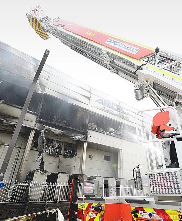 Güney Kore’de pil fabrikasında patlama! Yangında en az 20 kişi öldü: İtfaiyeciler cesetleri bulamıyor - 9