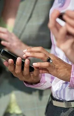 Azerbaycan'ın mobil operatörlerindeki soruşturmada FETÖ izi