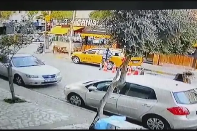 SON DAKİKA: İzmir'de film gibi olay! Taksiciler bile şaşırdı: Senelerdir bu işi yapıyoruz ilk feda başımıza geldi