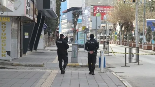 Yasak ne zaman başlayacak? Hafta sonu sokağa çıkma yasağında bakkal, fırın, kasaplar açık mı?-2