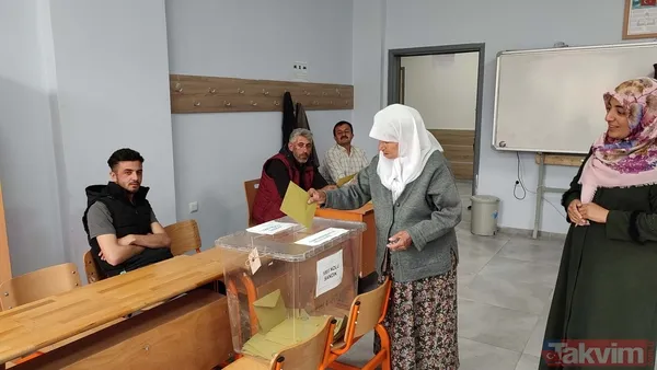 Oy Verme İşlemlerinin Bitmesinin Ardından Kullanılan Oyların Sayım Ve Dökümü Yapılacak.