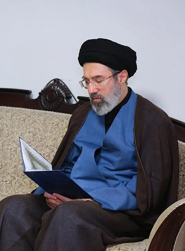 ingilizler-ses-kaydi-sizdirdi-mucteba-hamaney-saniyelerle-kurtuldu-1773730229223.jpeg Mucteba Hamaney (Fotoğraf İHA'dan alınmıştır)