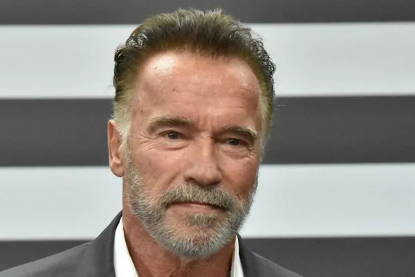 unlu-aktor-arnold-schwarzenegger-putine-seslendi-sen-baslattin-sen-durdur-1647589211993.jpg Ünlü aktör Arnold Schwarzenegger Putin'e seslendi: Sen başlattın sen durdur-6