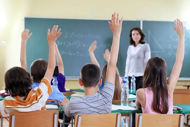 uzman ogretmen sinavlari ne zaman kimler sinavdan muaf tutulacak uzman ogretmen maaslari ne kadar uzman ogretmen nasil olunur kimler olabilir takvim