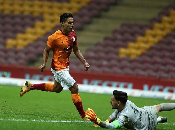 Falcao'dan Galatasaray yönetimine şok yanıt! ''Paramı verin gideyim'' - 3