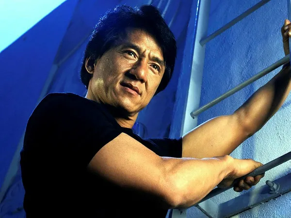 Jackie Chan koronavirüse yakalandı, karantinaya alındı! Yetkililerden açıklama geldi-1
