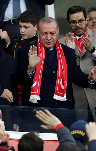 Cumhurbaşkanlığı İletişim Başkanı Fahrettin Altun duyurdu! Başkan Erdoğan'dan Eskişehirspor'a müjde