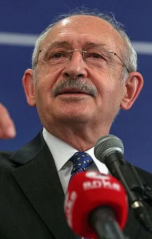 CHP lideri Kemal Kılıçdaroğlu'ndan 2023 çalımı mı? Kurultay bir yıl ertelendi 2023'e kendi ekibiyle girecek