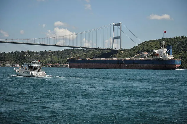 İstanbul Boğazı'nda erkek cesedi! "Şişmiş bir vaziyette..."