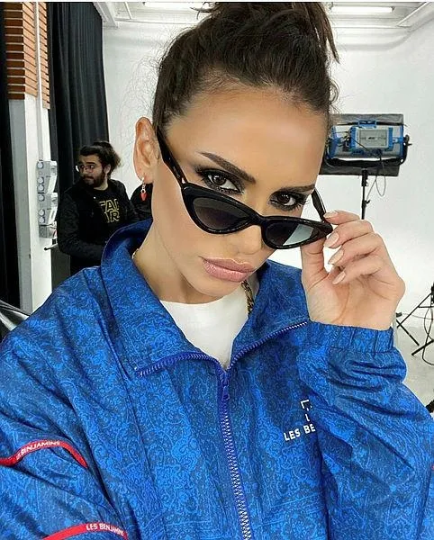 Nerede maske nerede mesafe? Emina Jahovic koronavirüse yakalandığı günleri çabuk unuttu!-6