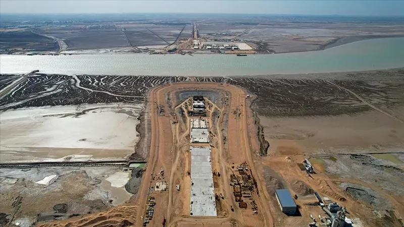 Ulaştırma ve Altyapı Bakanı Abdulkadir Uraloğlu, katıldığı programda gündeme ilişkin değerlendirmelerde bulundu (AA)