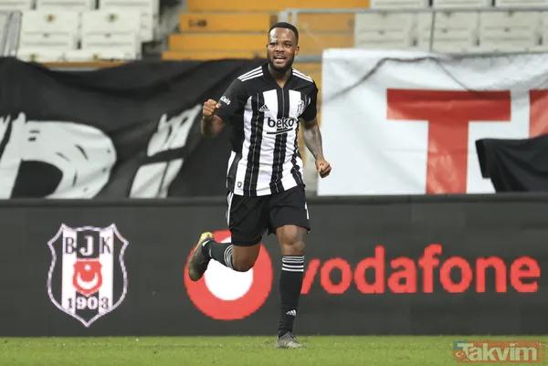 Beşiktaş İle 1.6 Milyon Euro'luk Sözleşmenin Altına İmza Atan Ve Daha Sonra 400 Bin Euro Maaş İndirimi Gerçekleştiren Cyle Larin De Kısa Bir Süre Önce Yaptığı...