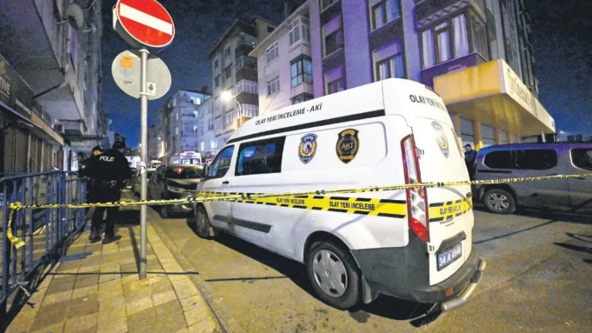Ümraniye’de cinnet gecesi: Baba oğlunu ve kardeşini bıçaklayarak öldürdü