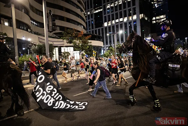 Tel Aviv'de kafesli protesto! Onlarca İsrailli, Netanyahu'nun istifası için sokaklara döküldü: Sen baştasın, sen suçlusun - 17
