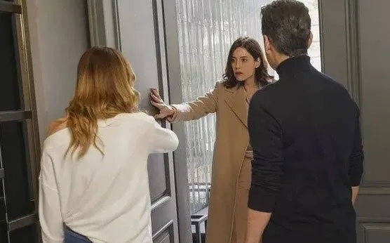 Sadakatsiz kesin olarak ipini çekti yolun sonu gördü! Derin'i canlandıran Melis Sezen artık ekranda olmayacak-10