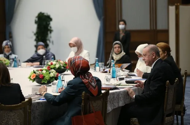 baskan-erdogan-kadina-karsi-siddetle-mucadele-istisare-toplantisina-baskanlik-etti-1624547441562.jpeg