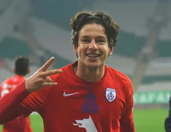 Fenerbahçe, Altınordu'nun 18 yaşındaki golcüsü Enis Destan'a resmen talip oldu-5