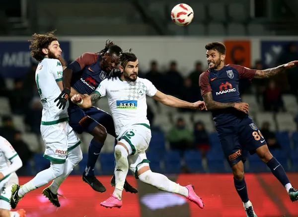 besiktas-yerli-oyuncu-transferi-icin-atakta-hedefte-abdulkerim-bardakci-var-1625571237842.jpg Beşiktaş yerli oyuncu transferi için atakta! Hedefte Abdülkerim Bardakçı var-3