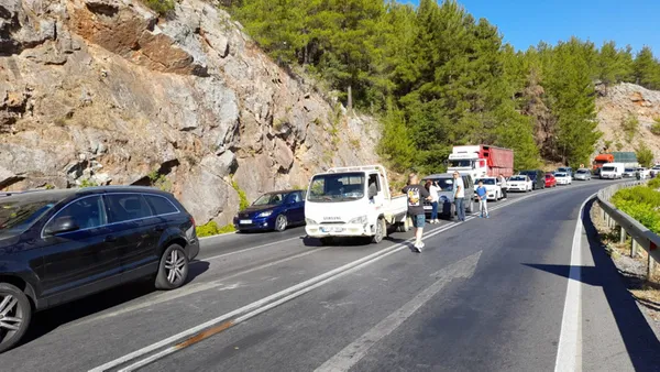 antalya-aksekide-feci-kaza-polis-memuru-ve-5-yasindaki-oglu-hayatini-kaybetti-1626516377193.jpg Antalya Akseki'de feci kaza! Polis memuru ve 5 yaşındaki oğlu hayatını kaybetti-6