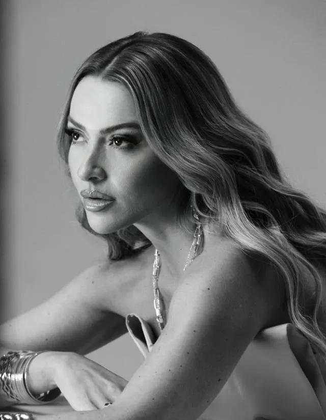 1714856327585.jpeg Ünlü şarkıcı Hadise paraya para demiyor! Sadece reklam geliri dudak uçuklattı...-3