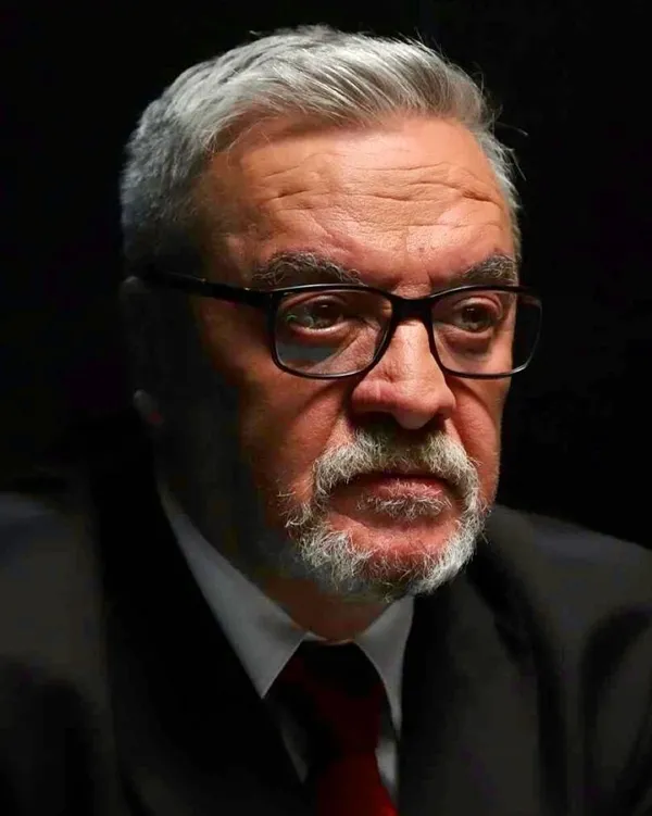 taburcu-olan-mesut-akustadan-ilk-paylasim-geldi-eve-gider-gitmez-kamera-karsisina-gecti-sevenlerine-bakin-nasil-seslendi-1630355329241.jpg Taburcu olan Mesut Akusta’dan ilk paylaşım geldi! Eve gider gitmez kamera karşısına geçti sevenlerine bakın nasıl seslendi-3