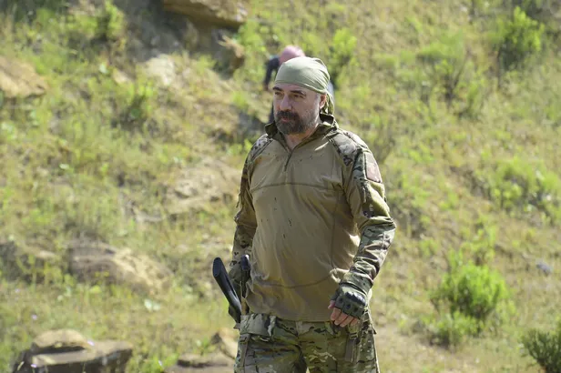 edhonun-hiziri-bomba-gibi-donuyor-oktay-kaynarcanin-yeni-dizisi-o-tarihte-ekranlarda-ben-bu-cihana-sigmazamin-1662046730579.jpg Oktay Kaynarca'nın yeni dizisi o tarihte ekranlarda! EDHO'nun Hızır'ı bomba gibi dönüyor! Ben Bu Cihana Sığmazam'ın Cezayir'i ortalığı sallayacak!-5