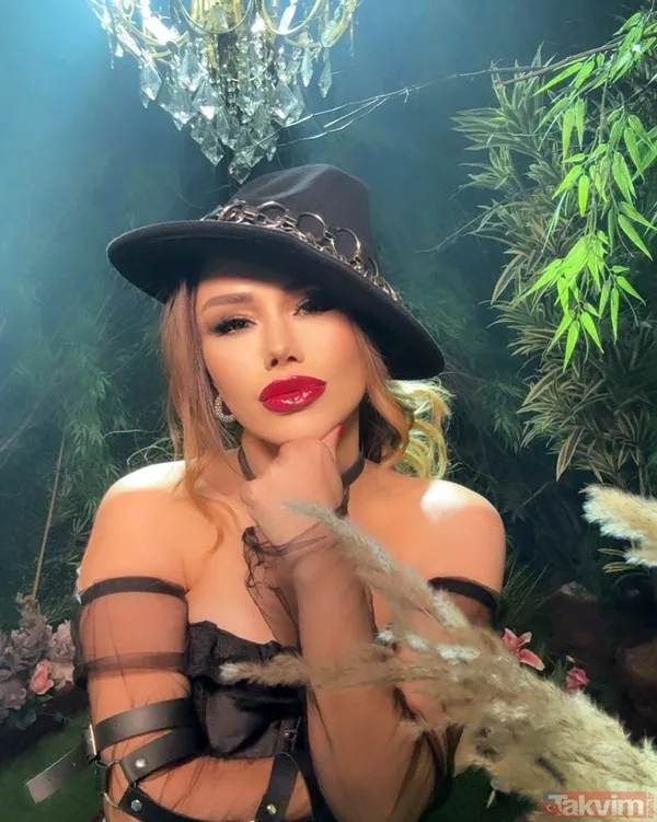 20’lik genç kızlar yanında hikaye! Ceylan’dan milyonluk teknesinde güneş banyosu! Beyaz bikinisini giyip... - 5